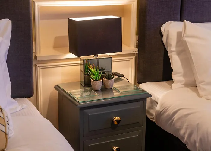 Standard Twin Room